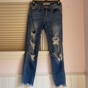 KanCan Ripped mid-rise jeans, size 25